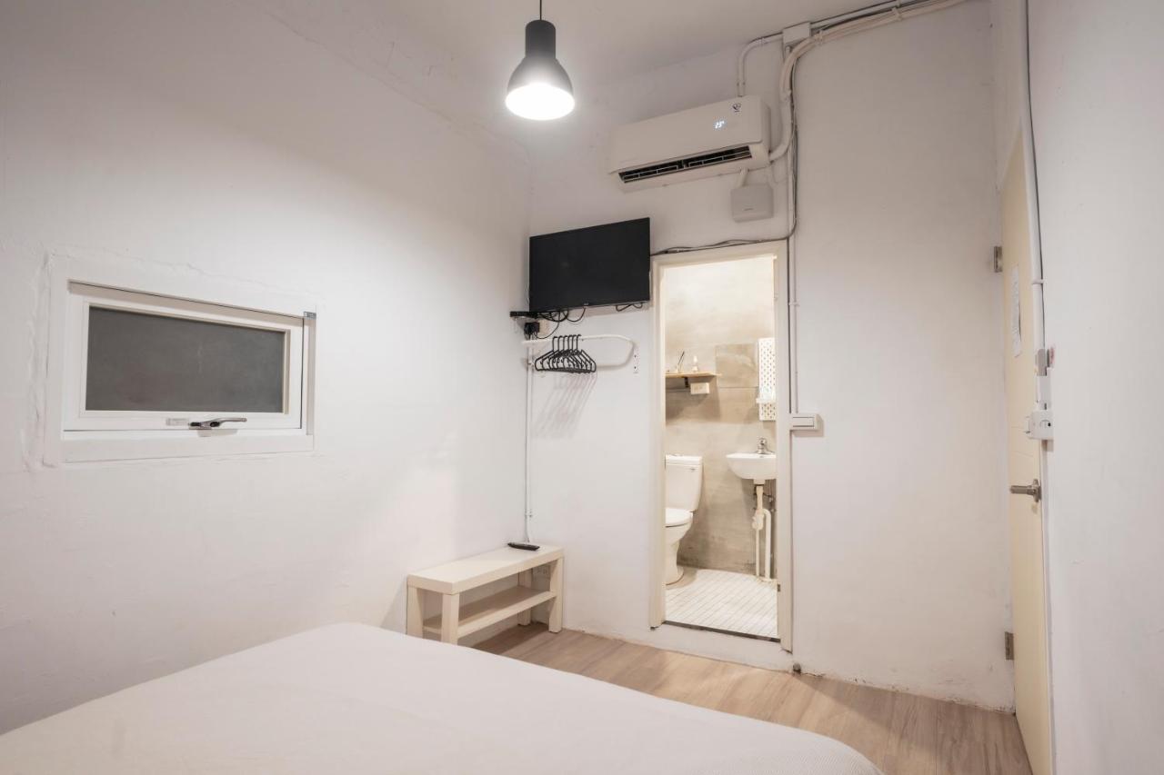 Ruifang Yi Hostel New Taipei City Luaran gambar